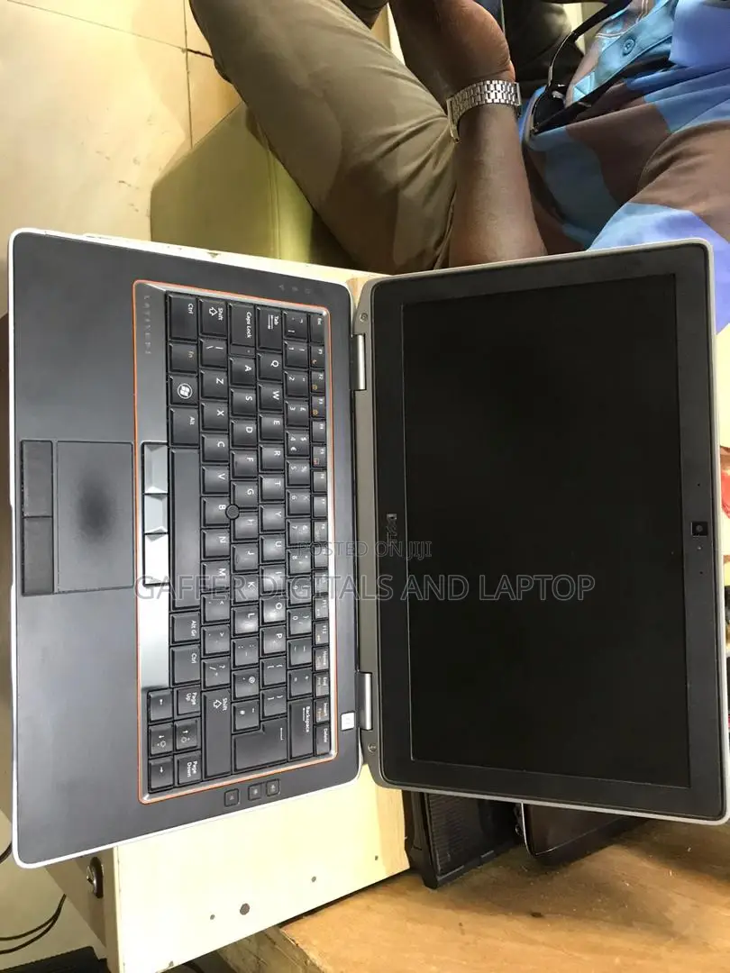 Laptop Dell Latitude E7450 8GB Intel Core I5 HDD 250GB