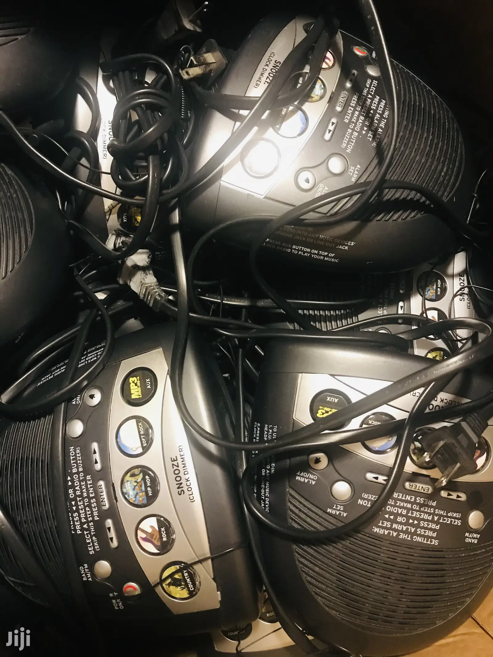 Timex AMFM Digital Clock Radio With MP3 Line Int1233ba in Adenta