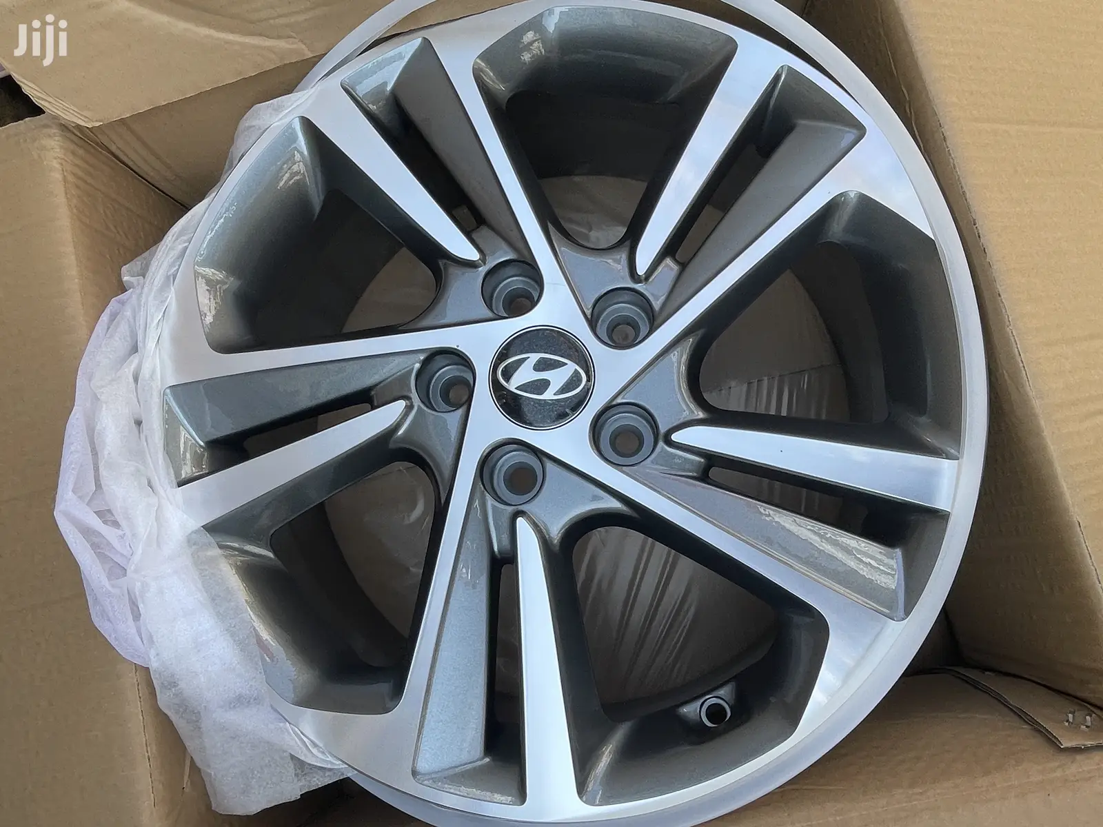 Original HUNDAI Rims in Sizes
