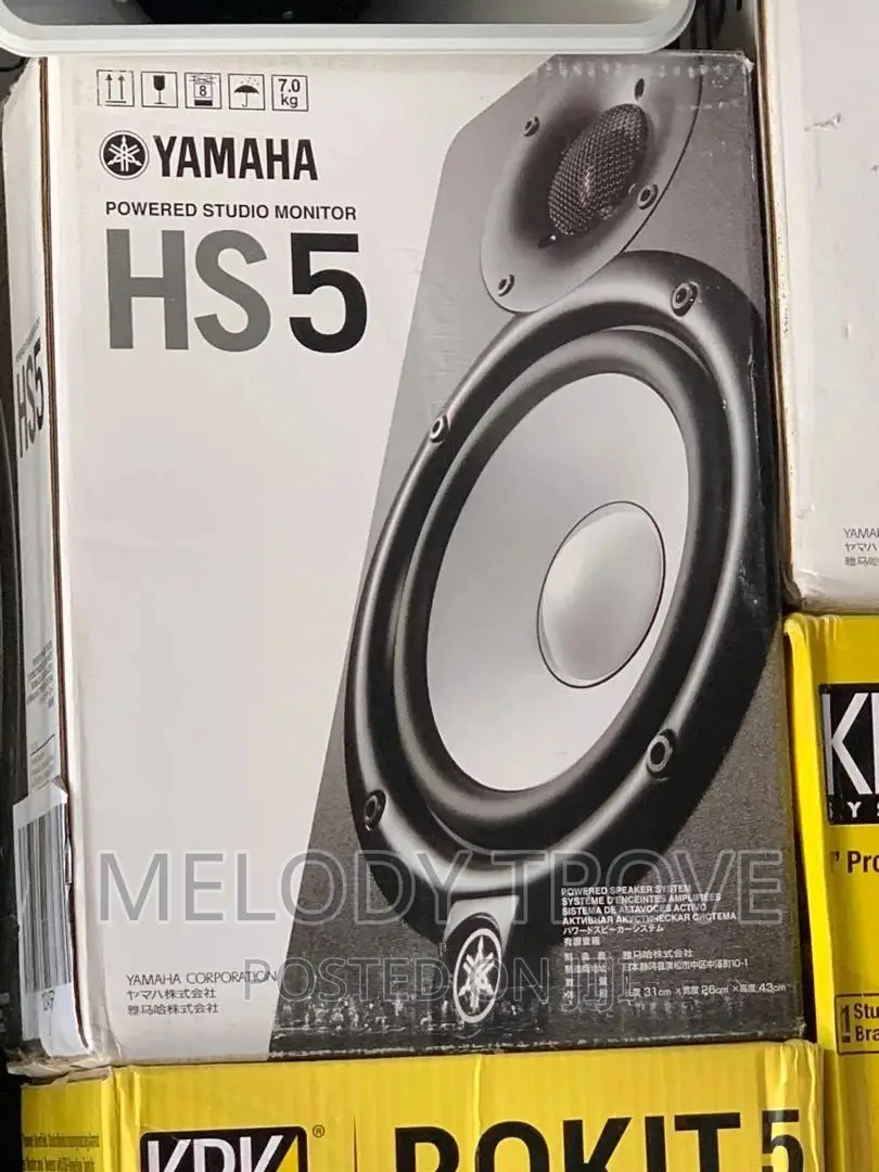 YAMAHA HS5 Studio Monitors