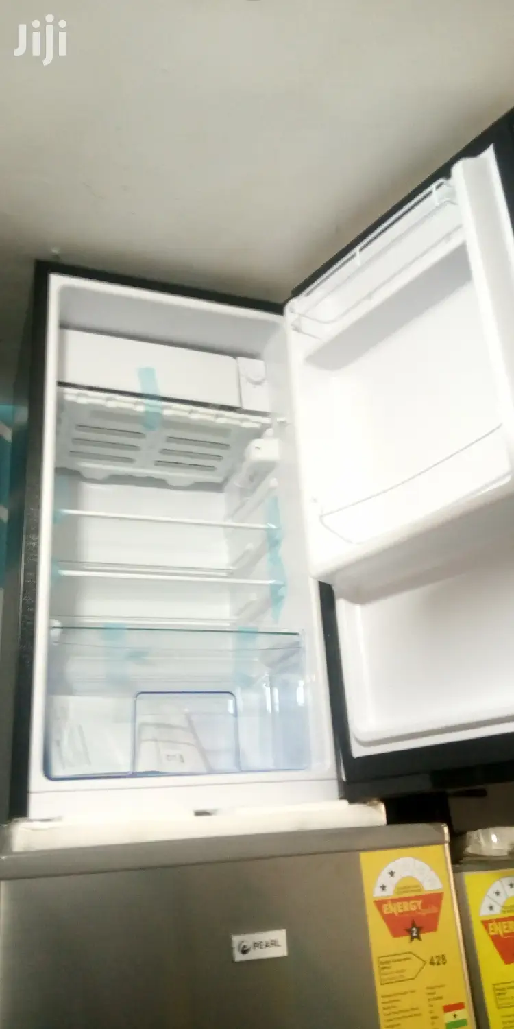 Pearl 80litres Table Top Refrigerator Black