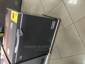 Mitsui Chest Freezer 140 Littres