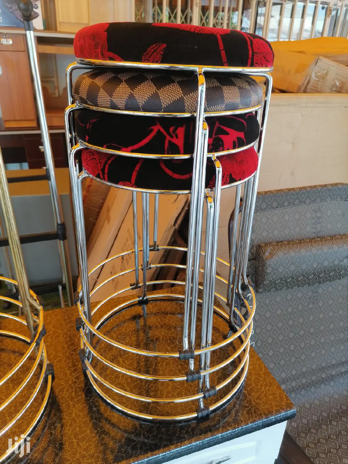 Round Chair